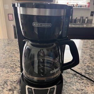 Black & Decker 12 cup Coffee Maker